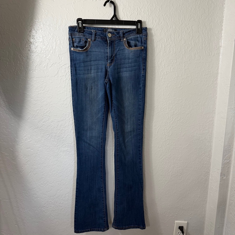 Almost Famous Women Medium Wash Bootcut Jeans Embroidered Pockets Size 5